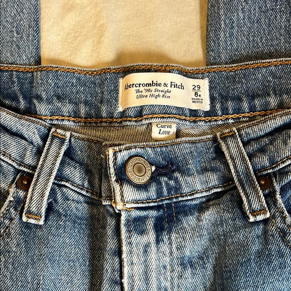 Abercrombie & Fitch Ultra high rise straight curve love - Picture 2 of 4